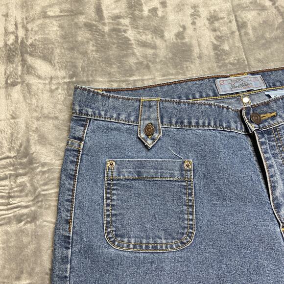 Levi's Strauss Signature Bootcut Jeans Women's Size 14 Denim. - Picture 7 of 9